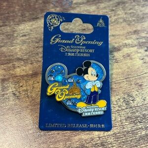New Disney Shanghai Resort Mickey Grand Opening Pin